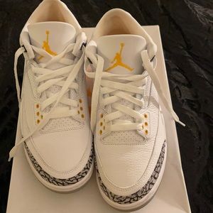Women jordan 3s